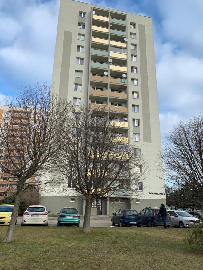 Apartment Botanika2 Trnava Exterior foto